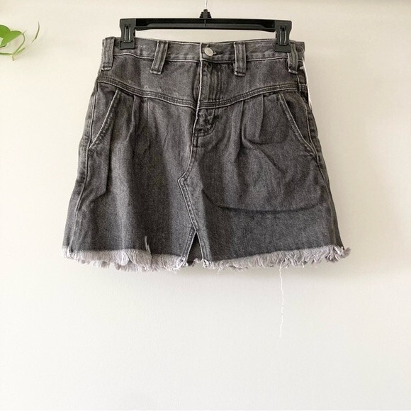 NWT Free People denim‎ fringe pleated miniskirt in sanded black distressed 24 - Picture 1 of 9